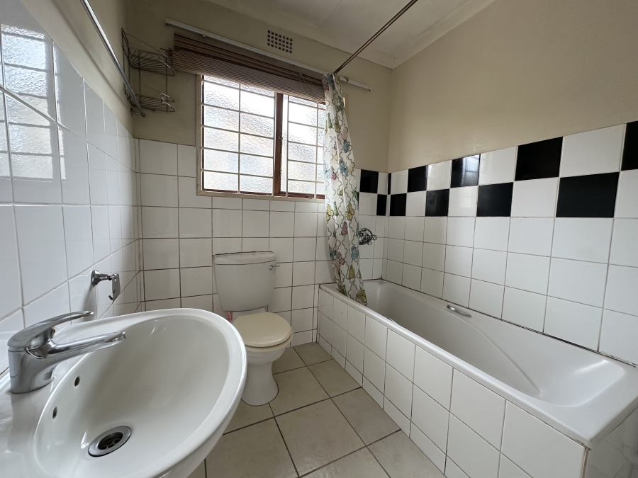 4 Bedroom Property for Sale in Mthata Eastern Cape